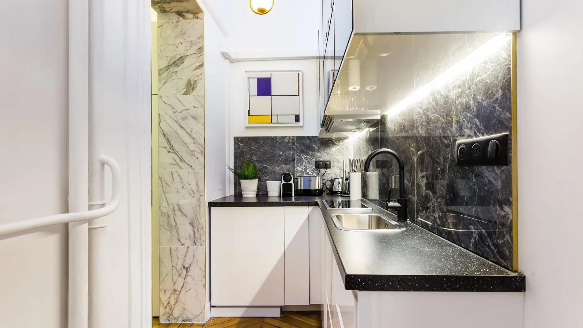 Moderne Apartment - 1Br 4P - Ac - Champs-Elysees Paris France